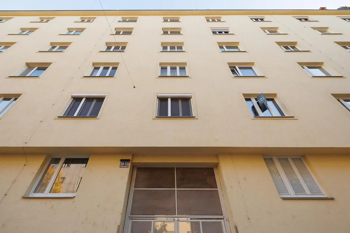 Modern City Apartment Vienna