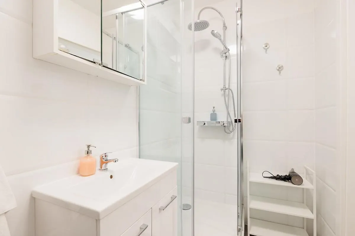 Modern City Apartment Vienna