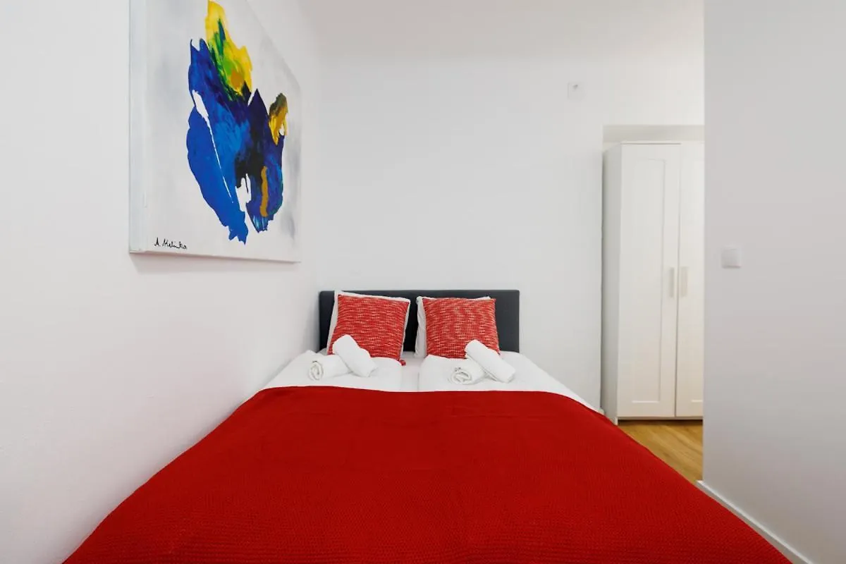 Modern City Apartment Vienna
